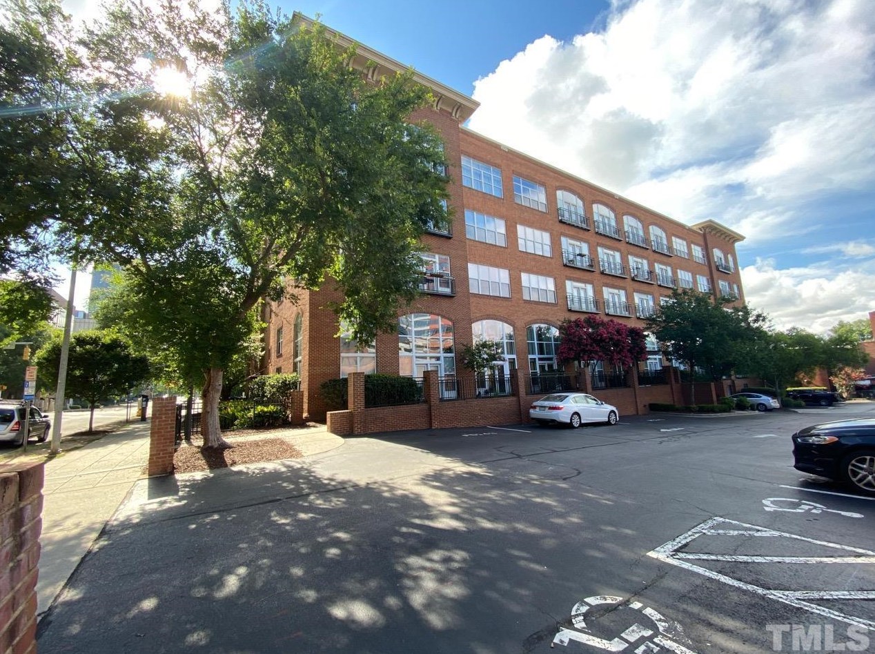 200 S Dawson St #301, Raleigh, NC 27601