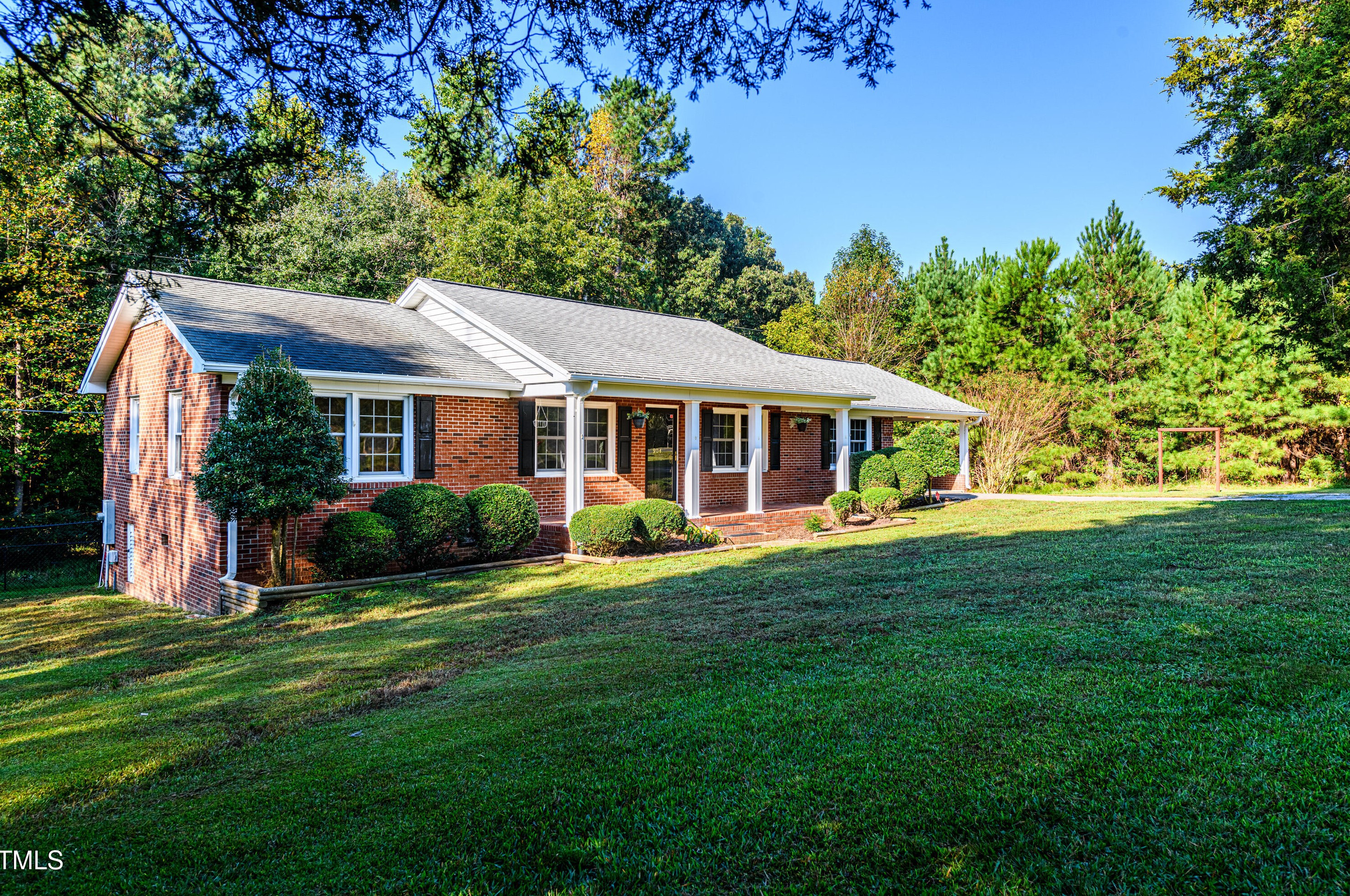 904 Pendergrass Rd, Sanford, NC 27330