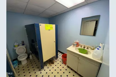 707 E Webb Avenue, Burlington, NC 27217 - Photo 12