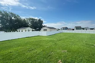 8305 Cannon Grove Dr, Willow Springs, NC 27592 - Photo 34