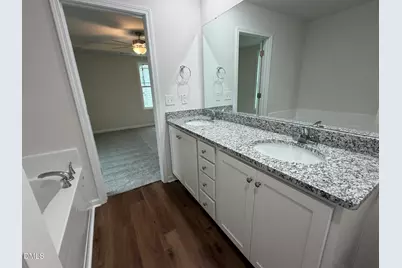 130 Tulipfield Way, Benson, NC 27504 - Photo 10