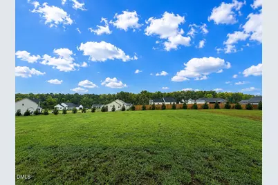 130 Tulipfield Way, Benson, NC 27504 - Photo 18