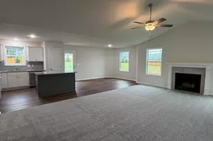 130 Tulipfield Wy, Benson, NC 27504 - Photo 8