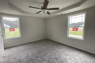 130 Tulipfield Wy, Benson, NC 27504 - Photo 8