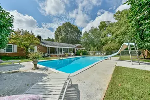 304 Homestead Rd Rd, Chapel Hill, NC 27516 - Photo 8
