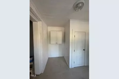 201 W Highland Avenue, Kinston, NC 28501 - Photo 6