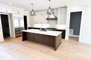 4112 Rockingham Dr, Raleigh, NC 27609 - Photo 6