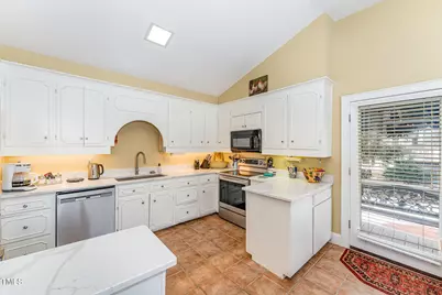 110 E Orange Street, Hillsborough, NC 27278 - Photo 12