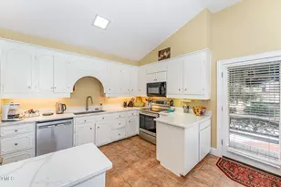 110 E Orange St, Hillsborough, NC 27278 - Photo 12