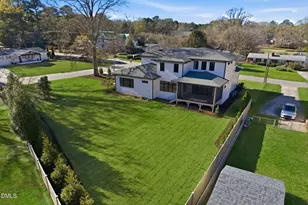 403 Carolyn Ct, Cary, NC 27511 - Photo 4