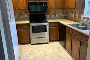 105 Starmount Rd, Clayton, NC 27520 - Photo 6