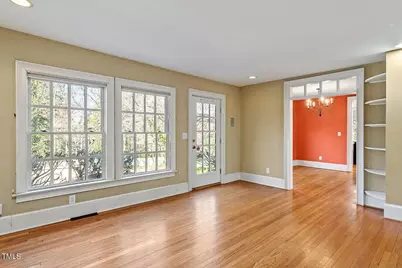 806 E Franklin Street, Chapel Hill, NC 27514 - Photo 14