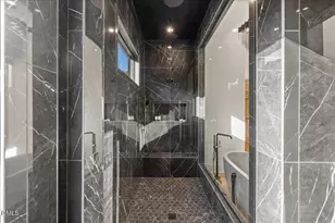 214 Reynolds Rd, Raleigh, NC 27609 - Photo 22