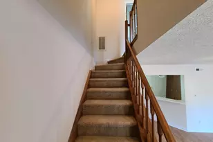 8122 McGuire Dr, Raleigh, NC 27616 - Photo 4