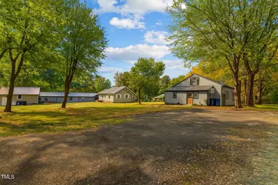301 W Hill Avenue S, Hillsborough, NC 27278 - Photo 32