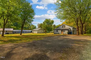 301 W Hl Ave S, Hillsborough, NC 27278 - Photo 32