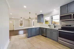 301 W Hl Ave S, Hillsborough, NC 27278 - Photo 10