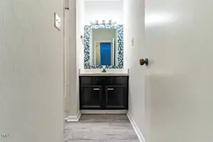 4100 Five Oaks Dr, Durham, NC 27707 - Photo 14