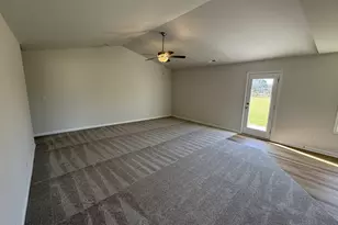 90 Pate Lndg Dr, Selma, NC 27576 - Photo 4