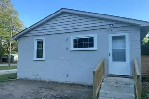 2214 Banks Ln E, Wilson, NC 27893 - Photo 2