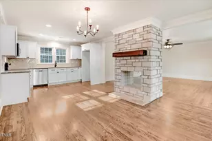 210 S General Lee Ave, Dunn, NC 28334 - Photo 10