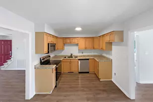 204 Colonial Dr, Clayton, NC 27527 - Photo 6