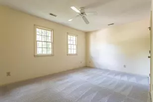 1200 Oakside Ct, Raleigh, NC 27609 - Photo 8