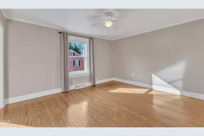 152 E Tryon Street, Hillsborough, NC 27278 - Photo 18