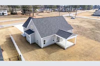 1039 N Lincoln Street, Benson, NC 27504 - Photo 6