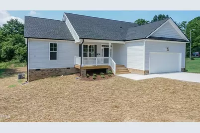 705 E Battle Avenue, Tarboro, NC 27886 - Photo 2