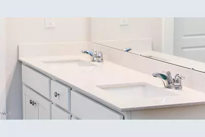 207 Golfview Avenue, Benson, NC 27504 - Photo 20