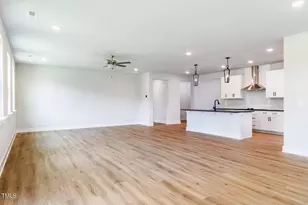 207 Golfview Ave, Benson, NC 27504 - Photo 10