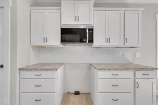 358 Coats Rdg Dr, Benson, NC 27504 - Photo 18