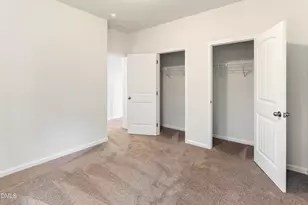 209 E American Marigold Dr, Benson, NC 27504 - Photo 20