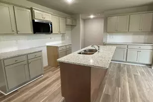 103 Oakfield Trce Dr, Four Oaks, NC 27524 - Photo 4