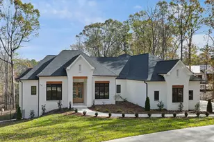 63 Pennington Cir, Chapel Hill, NC 27517 - Photo 2