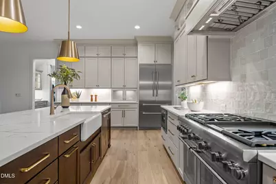 1318 Ivy Lane, Raleigh, NC 27609 - Photo 10