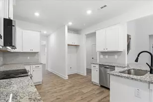 105 Manchester Ct, La Grange, NC 28551 - Photo 12