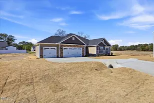109 Manchester Ct, La Grange, NC 28551 - Photo 2