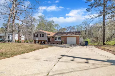 215 Longview Drive, Smithfield, NC 27577 - Photo 2