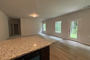 1616 Elk Run Dr, Fayetteville, NC 28312 - Photo 10