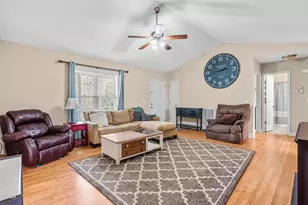 6208 Silver Spring Ct, Willow Springs, NC 27592 - Photo 6