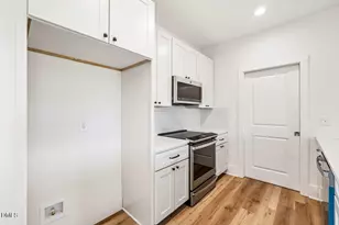 110 Bellamy Ln, Chapel Hill, NC 27516 - Photo 10