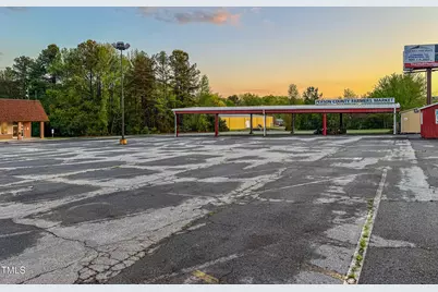601 N Madison Boulevard, Roxboro, NC 27573 - Photo 4