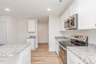 82 W Emily Gardens Dr, Selma, NC 27576 - Photo 12