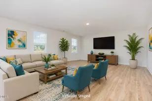 82 W Emily Gardens Dr, Selma, NC 27576 - Photo 8