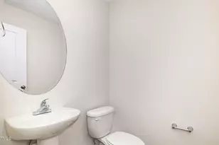 18 W Emily Gardens Dr, Selma, NC 27576 - Photo 10