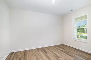 18 W Emily Gardens Dr, Selma, NC 27576 - Photo 22