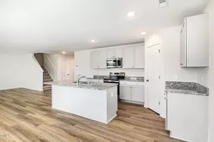 18 W Emily Gardens Dr, Selma, NC 27576 - Photo 6