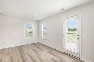 18 W Emily Gardens Dr, Selma, NC 27576 - Photo 4